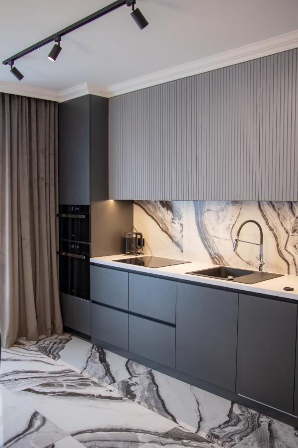 Royal 2 Apartments On Shevchenka 38 Str Lviv Extérieur photo