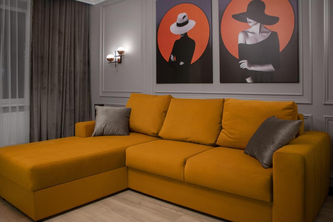 Royal 2 Apartments On Shevchenka 38 Str Lviv Extérieur photo