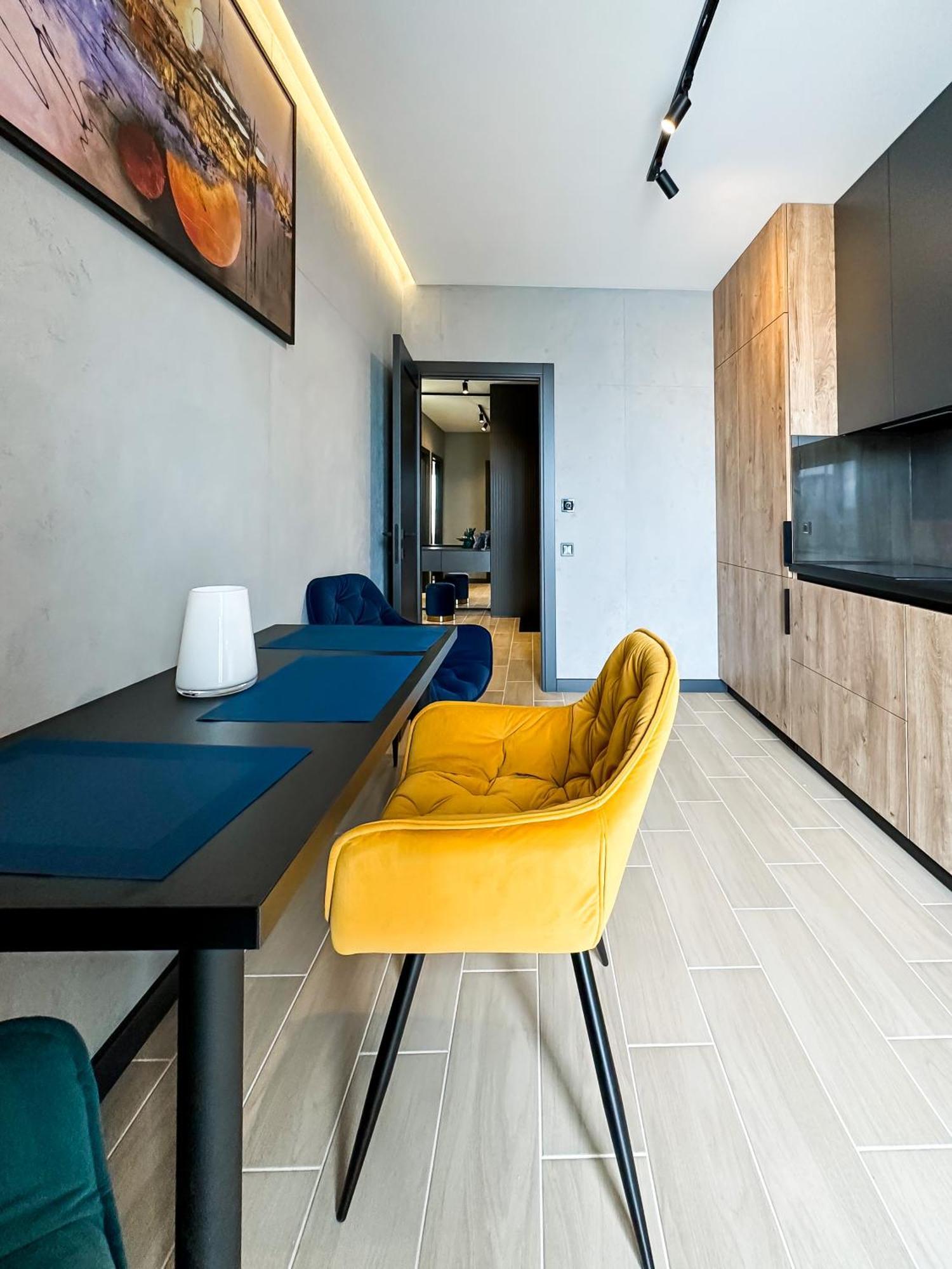 Royal 2 Apartments On Shevchenka 38 Str Lviv Extérieur photo